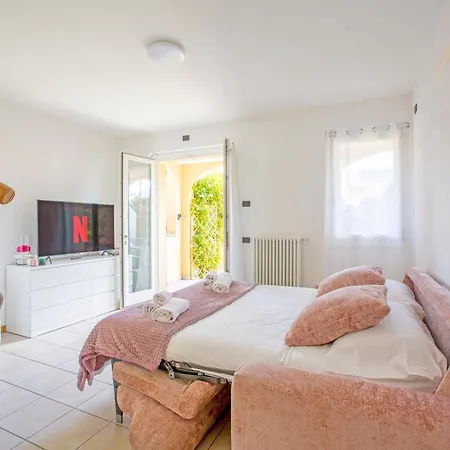 Starlight House - Garden Garage Shared Pool Apartamento Lenno